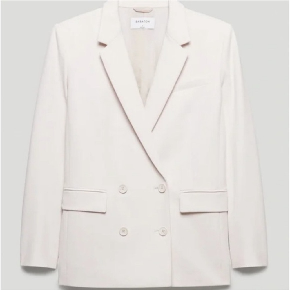 Aritzia Babaton Women's Cream Blazer